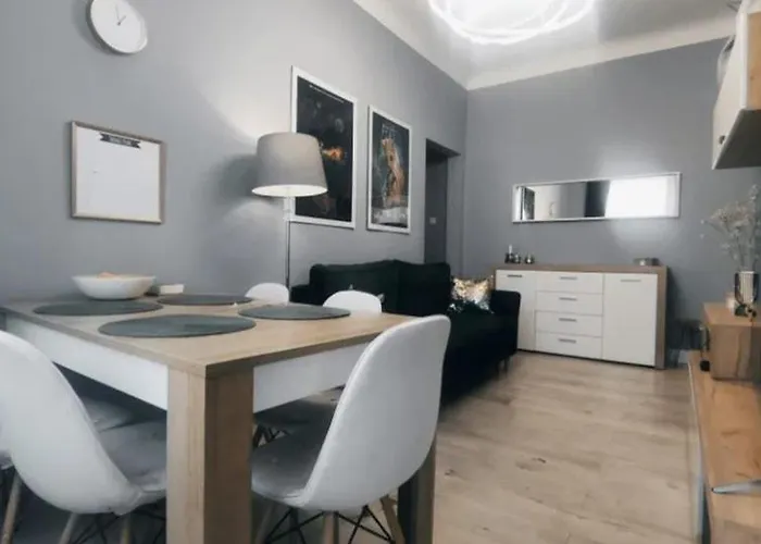 Apartament Kruka - Srodmiescie 1 *